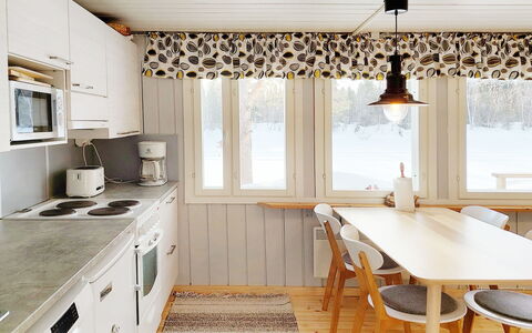 Mukan Maja: Interior Design, Möbel, Holz, Flooring, Küche, Countertop, Decke, Light Fixture, Beleuchtung, Zimmer