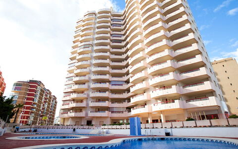 Calpe Calp 867: Gebäude, Eigentumswohnung, Eigentum, Metropolitan Area, Wohnung, Grundeigentum, Mischnutzung, Tower Block, Die Architektur, Menschliche Siedlung