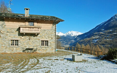 Chalet Anna: Schnee, Berg, Bergforms, Winter, Gebirge, Eigentum, Himmel, Alpen, Hochland, Baum