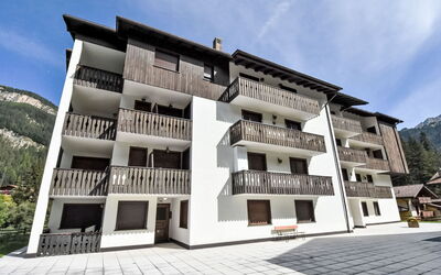 Canazei 270: Wohnung, Eigentumswohnung, Schwimmbad, Dock, Yachthafen, Resort, Hotel, Ferienort, Walkway