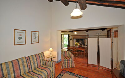 Civetta 11: Zimmer, Eigentum, Gebäude, Wohnzimmer, Deckenventilator, Haus, Decke, Möbel, Grundeigentum, Interior Design