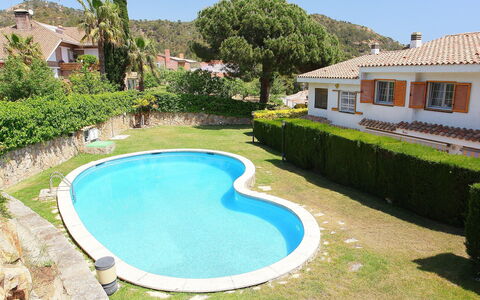 Zen: Eigentum, Schwimmbad, Haus, Grundeigentum, Gebäude, Villa, Estate, Gras, Freizeit, Urlaub