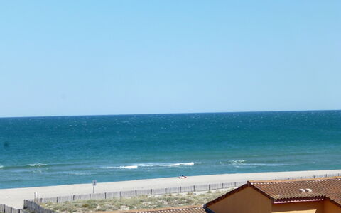 Les Flots Bleus: Meer, Blau, Himmel, Horizont, Strand, Eigentum, Ozean, Daytime, Azurblau, Urlaub