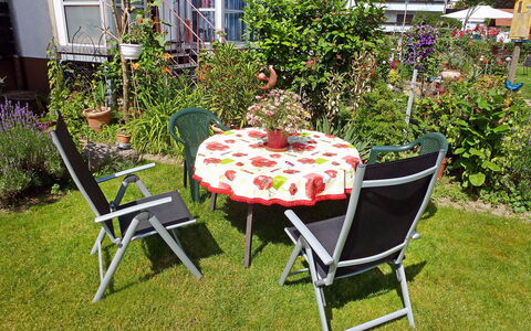Weisenhorn: Stuhl, Möbel, Garten, Tisch Im Freien, Garten, Tabelle, Klappstuhl, Hinterhof, Gartenmöbel, Rasen