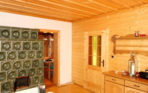 Haus Ahlfeld: Zimmer, Eigentum, Decke, Gebäude, Möbel, Haus, Wand, Holz, Interior Design, Zuhause