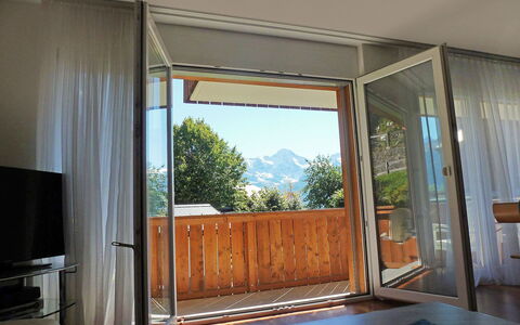 Wengen 22: Zimmer, Haus, Eigentum, Interior Design, Gebäude, Die Architektur, Möbel, Fenster, Zuhause, Tür