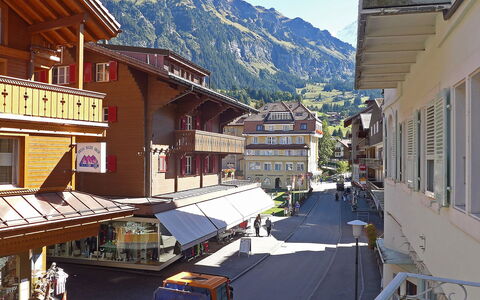 Haus Gertsch Apt.g: \Stadt, Gebäude, Nachbarschaft, Gebirge, Menschliche Siedlung, Mischnutzung, Berg, Die Architektur, Alpen, Grundeigentum