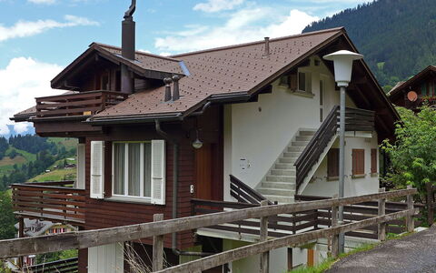 Melodie Apt.w: Haus, Eigentum, Gebäude, Dach, Zuhause, Die Architektur, Hütte, Ländliches Gebiet, Holz, Grundeigentum