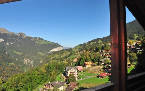 Melodie Apt.w: Himmel, Berg, Eigentum, Wildnis, Bergstation, Wolke, Fenster, Baum, Zimmer, Haus