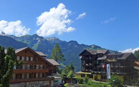 Alpina Apt. Ch: Bergforms, Berg, Gebirge, Bergdorf, Natur, Himmel, Bergstation, Alpen, \Stadt, Eigentum