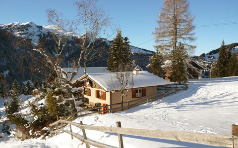 Zwärgli: Schnee, Winter, Eigentum, Zuhause, Baum, Haus, Berg, Himmel, Einfrieren, Blockhaus