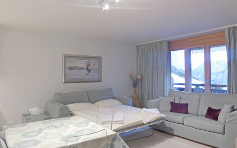 Wengen 602: Zimmer, Eigentum, Möbel, Schlafzimmer, Interior Design, Bettdecke, Fussboden, Decke, Gebäude, Bett