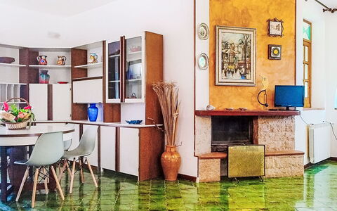 Orchidea: Möbel, Interior Design, Flooring, Fussboden, Beleuchtung, Stuhl, Zimmer, Holzbeize, Farbe, Wohnzimmer