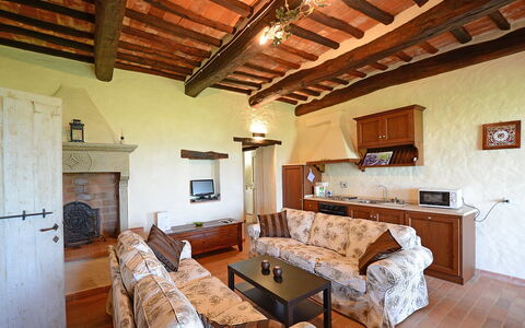 Villa Agazzi: Zimmer, Eigentum, Gebäude, Möbel, Haus, Interior Design, Strahl, Decke, Grundeigentum, Wohnzimmer