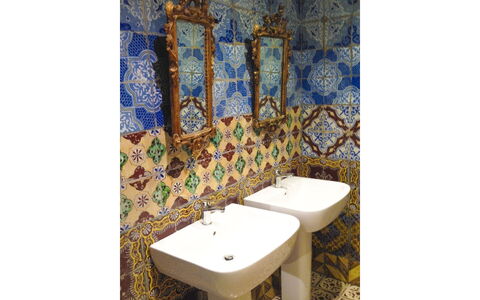 Villa Quattro Mori: Fliese, Mosaik, Keramik, Armatur, Badezimmer, Installation, Bad Sink, Porzellan, Zapfhahn