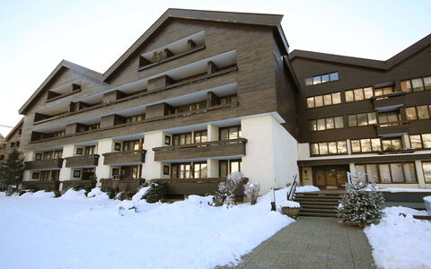 Bad Hofgastein 270: Gebäude, Himmel, Schnee, Fenster, Pflanze, Urban Design, Eigentumswohnung, Wohngebiet, Grundeigentum