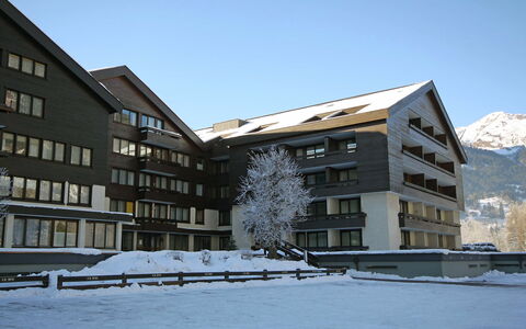 Bad Hofgastein 270: Himmel, Gebäude, Schnee, Eigentum, Fenster, Haus, Baum, Nachbarschaft, Einfrieren, Urban Design