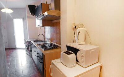 Romantika 397.1: Eigentum, Zimmer, Interior Design, Möbel, Haus, Gebäude, Fussboden, Küche, Cabinetry, Grundeigentum