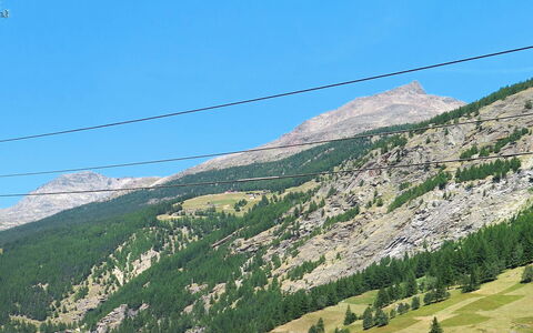 Sarazena: Himmel, Pflanze, Berg, Daytime, Steigung, Hochland, Natürliche Landschaft, Strassenbelag, Landschaft, Bergforms