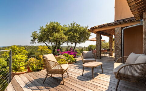 Le Pas de Courtin: Gartenmöbel, Möbel, Veranda, Zuhause, Garten, Stuhl, Resort, Schatten, Eco Hotel