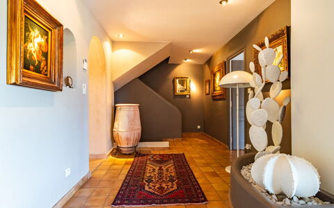 Le Pas de Courtin: Eigentum, Gebäude, Bilderrahmen, Beleuchtung, Komfort, Textil, Interior Design, Holz, Fussboden, Flooring