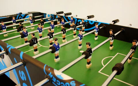 Mirko: Indoor Spiele Und Sport, Sportveranstaltung, Spiele, Zimmer, Erholung, Sport, Freizeit, Körperliche Fitness