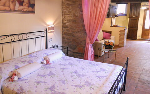 Casa Stefy: Schlafzimmer, Zimmer, Eigentum, Möbel, Bett, Interior Design, Bettrahmen, Bettdecke, Fussboden, Gebäude