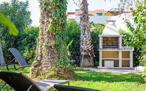 Cofitsa: Grün, Blatt, Strauch, Schatten, Garten, Eco Hotel, Landscaping, Resort, Gartenmöbel