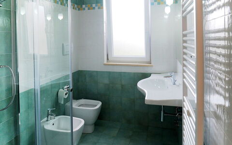 Casale Cilento: Badezimmer, Zimmer, Eigentum, Fliese, Fussboden, Armatur, Interior Design, Die Architektur, Wand, Gebäude