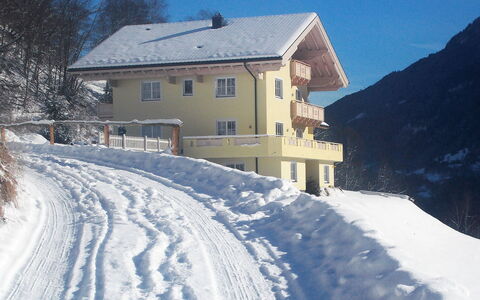 Goldegg 300: Himmel, Schnee, Gebäude, Eigentum, Fenster, Haus, Steigung, Baum, Einfrieren, Hütte