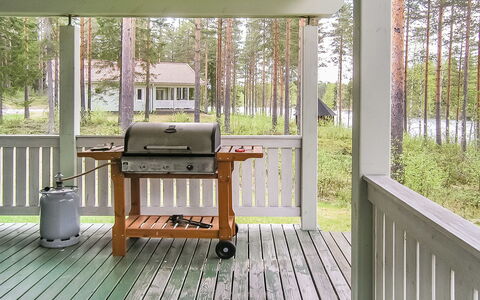 Yläneuvola Silta: Hütte, Haus, Zuhause, Gartenbauten, Abstellgleis, Blockhaus, Bauernhaus, Estate, Schuppen, Garten