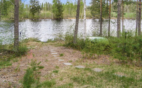 Yläneuvola Lanssi: Möbel, Interior Design, Flooring, Fussboden, Tabelle, Decke, Küche & Esszimmer Tisch, Beleuchtung, Stuhl, Zuhause