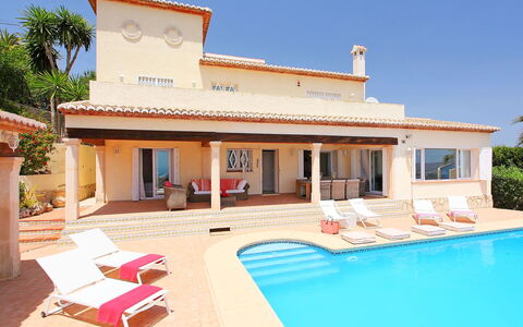 Karibuni: Eigentum, Haus, Gebäude, Zuhause, Grundeigentum, Villa, Estate, Schwimmbad, Urlaub, Zimmer