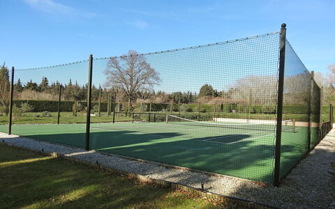 Le Bouloulou: Himmel, Netz, Gras, Sportveranstaltung, Maschendraht Fechten, Baum, Zaun, Wolke, Frühling, Tennisplatz