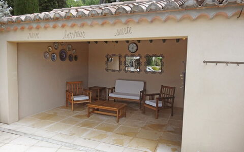 Le Bouloulou: Eigentum, Gebäude, Haus, Zimmer, Grundeigentum, Zuhause, Terrasse, Hazienda, Villa, Wohnung