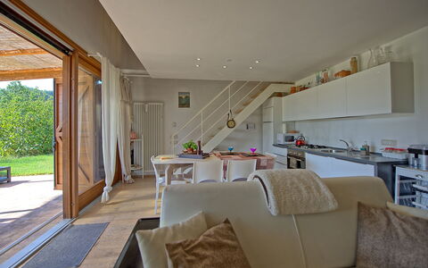 Capannino: Zimmer, Eigentum, Wohnzimmer, Interior Design, Möbel, Gebäude, Haus, Decke, Grundeigentum, Zuhause