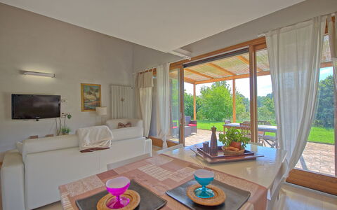 Capannino: Zimmer, Eigentum, Möbel, Interior Design, Wohnzimmer, Haus, Gebäude, Tabelle, Grundeigentum, Kaffetisch
