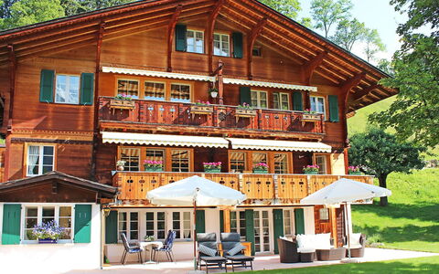 Chalet Jrene: Haus, Eigentum, Gebäude, Zuhause, Hütte, Grundeigentum, Estate, Zimmer, Bauernhaus, Die Architektur