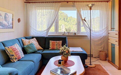 Triberg 100: Möbel, Interior Design, Couch, Flooring, Fussboden, Holz, Wohnzimmer, Zimmer, Beleuchtung, Textil