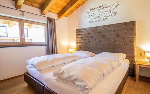 Lanner: Möbel, Komfort, Holz, Beleuchtung, Interior Design, Bettrahmen, Bett, Gebäude, Die Architektur, Lampe
