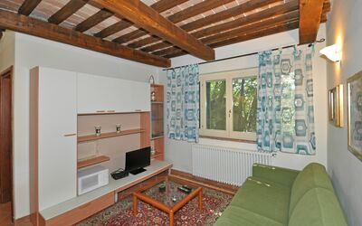 Ortensia 4: Eigentum, Zimmer, Gebäude, Haus, Interior Design, Grundeigentum, Möbel, Decke, Zuhause, Wohnzimmer