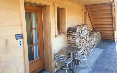 Butterfly: Eigentum, Möbel, Gebäude, Holz, Tabelle, Stuhl, Die Architektur, Fussboden, Tür, Flooring