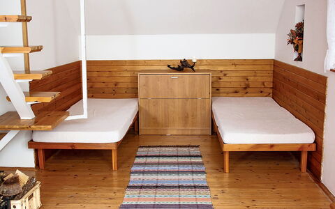Sedmidomí: Möbel, Eigentum, Gebäude, Komfort, Holz, Interior Design, Haus, Die Architektur, Flooring, Fussboden