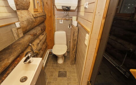 Saarenkainalo: Holz, Flooring, Fussboden, Holzbeize, Hartholz, Blockhaus, Armatur, Toilleten Sitz, Planke, Holz