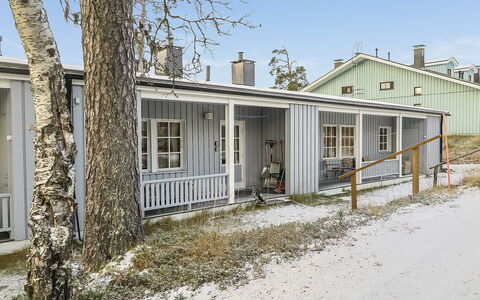 Saariselän Väärtin Kammi 2: Haus, Zuhause, Hütte, Tür, Abstellgleis, Schiebefenster, Garten, Estate, Einfrieren, Winter