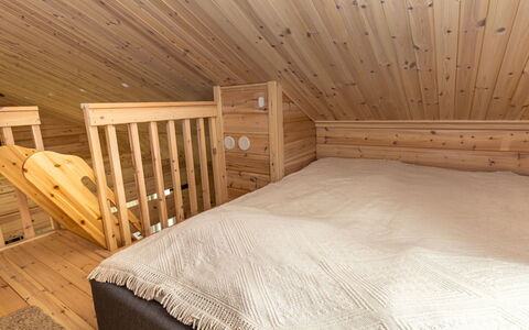 Villa Goskanjavri: Holz, Fussboden, Flooring, Schlafzimmer, Möbel, Interior Design, Bett, Decke, Zimmer, Holzbeize