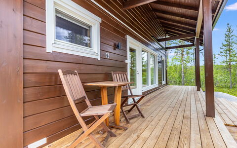 Villa Goskanjavri: Holzboden, Holz, Veranda, Hartholz, Flooring, Abstellgleis, Planke, Holzbeize, Zuhause, Fussboden
