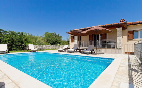 Lucija: Eigentum, Schwimmbad, Haus, Gebäude, Grundeigentum, Zuhause, Estate, Freizeit, Villa, Urlaub