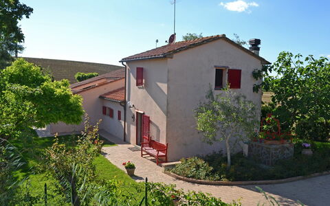 Casa Laura: Eigentum, Haus, Wohngebiet, Gebäude, Nachbarschaft, Zuhause, Grundeigentum, Ländliches Gebiet, Die Architektur, Grundstueck