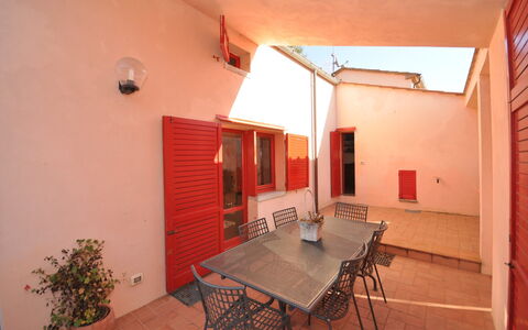 Casa Laura: Eigentum, Zimmer, Gebäude, Haus, Grundeigentum, Interior Design, Wohnung, Zuhause, Dachgeschoss, Fussboden
